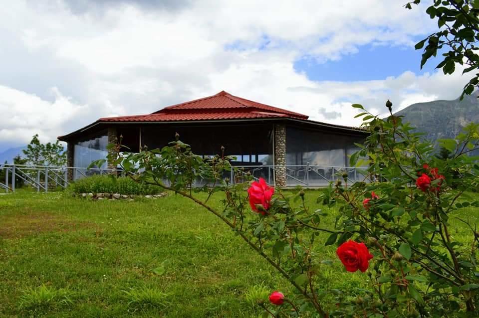 Hotel Tzoumerka Pramanta Buitenkant foto